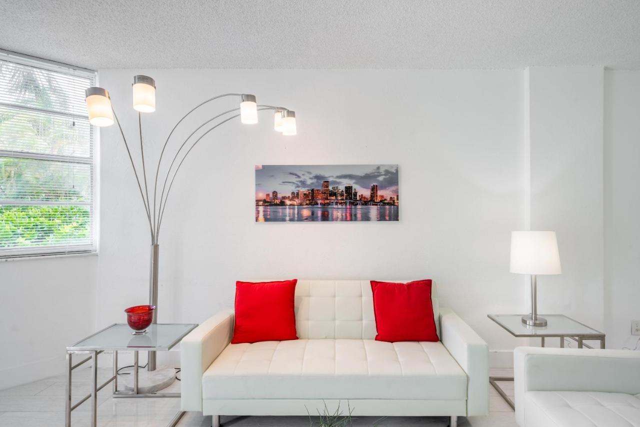 Luxury Miami Condos マイアミビーチ エクステリア 写真